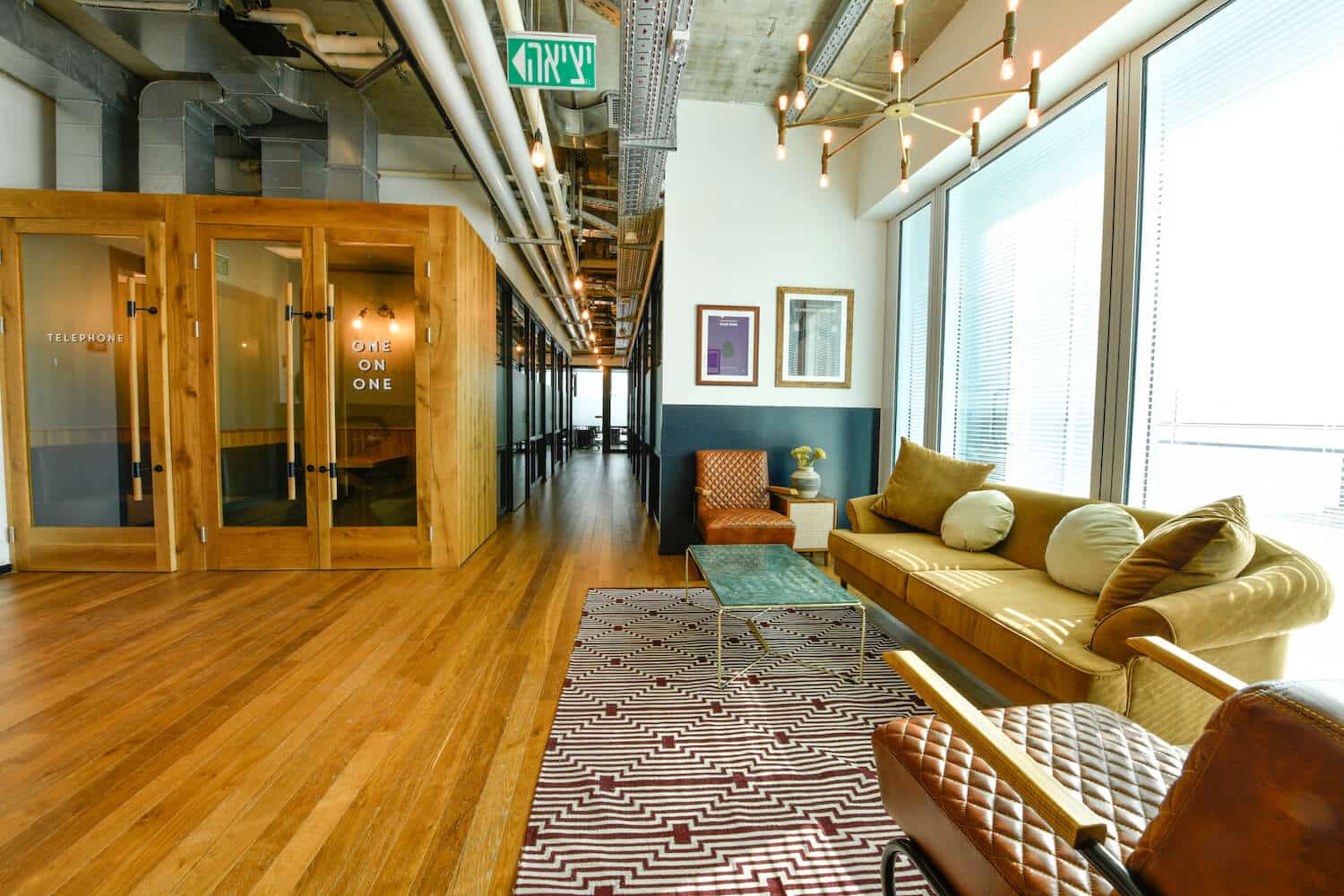 Phone booths for one-on-one business meetings at coworking space Mindspace La Guardia in Tel Aviv