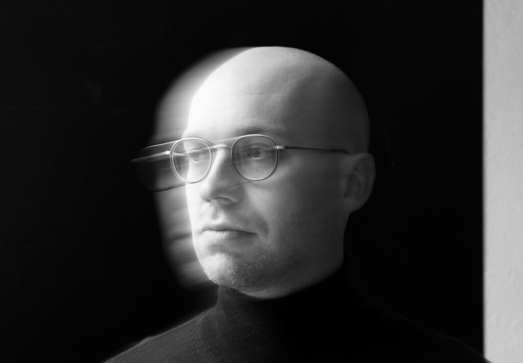 portrait of Dr Hans Rusinek